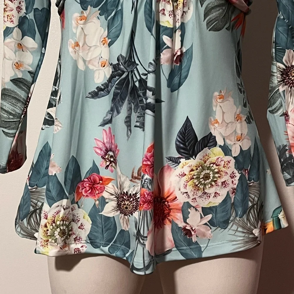 Boston Proper Floral Top - Picture 3 of 7